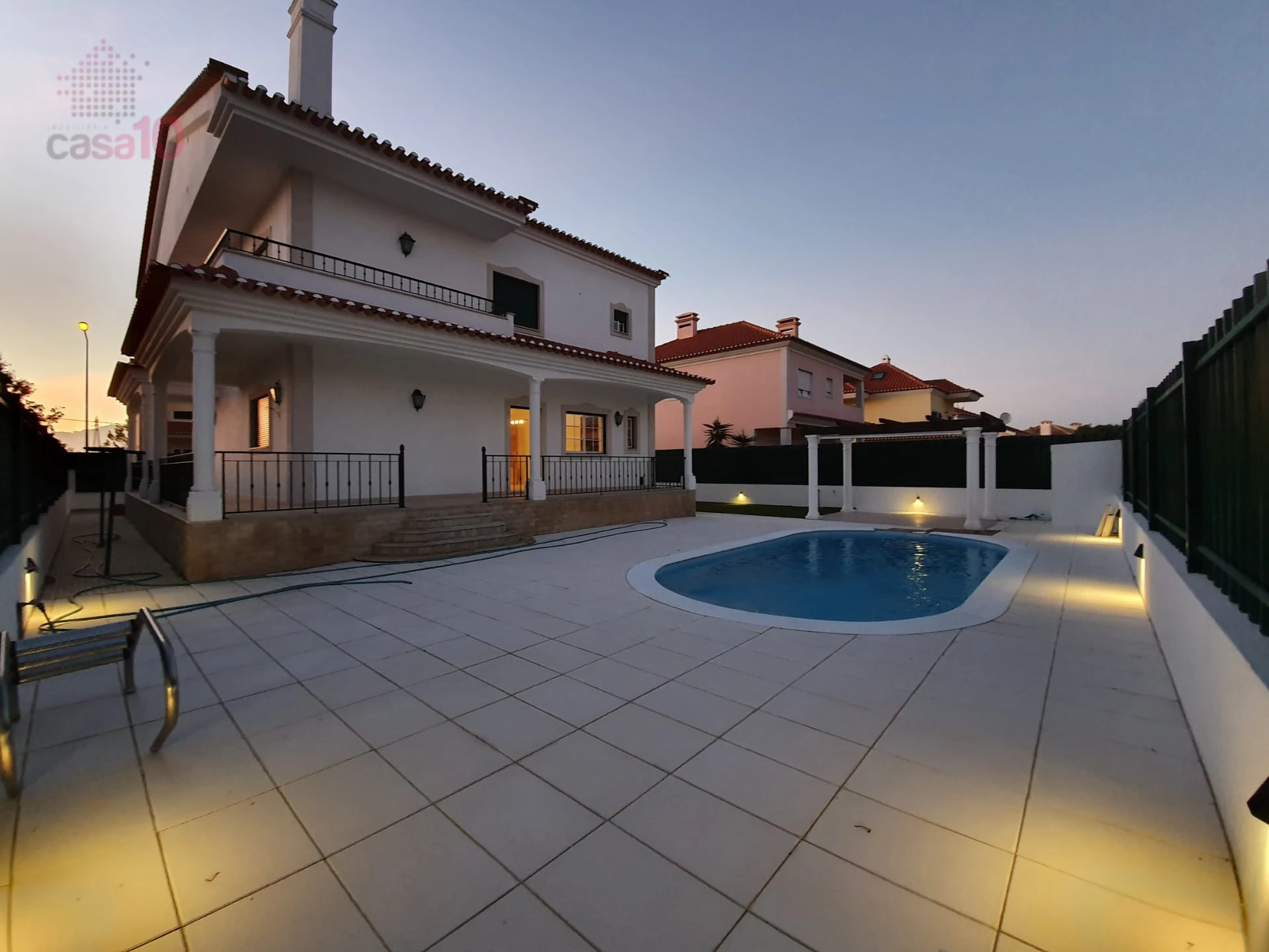 4 BEDROOM VILLA WITH SWIMMING POOL, FOR RENT, IN ATALAIA, MONTIJO